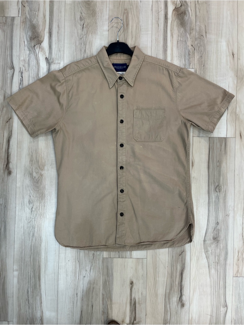 Men's Short-Sleeve Casual Button-Down Shirt in Khaki by Unknown